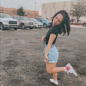 Meet your Posher, Nichole